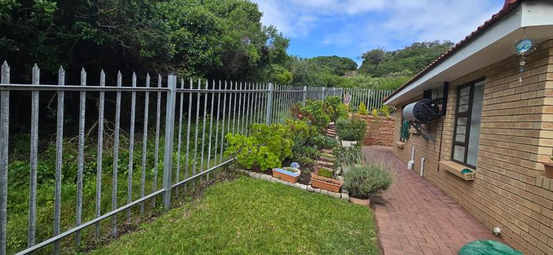 2 Bedroom Property for Sale in Hersham Western Cape